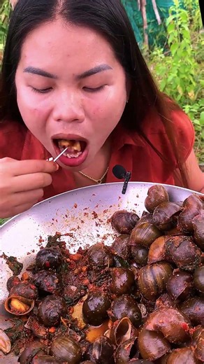 Wow so yummy snail fried , snails recipe #shorts #short #food