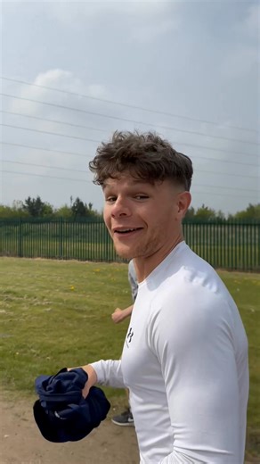 ALFIE takes on the UK's Biggest Inflatable 5k Obstacle Course 拾 Think you could do it better? Grab your summer special tickets today! ☀️ ukrunningevents.co.uk or click link in bio  #Summer #SummerHolidays #FunRun #ObstacleCourse #DayOut #FamilyFun #Activity #Activities #Fundraising #Charity #Charities #TeamWork #TeamBuilding | UK Running Events | Facebook