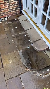 768 reactions | Cleaning a step with sodium hypochlorite  #chemicals #stepclean#sodiumhypochlorite#softwashing#washing#happycleaning#cleaningisfun#satisfying#slippery#kitchendoors | Chris's Window Cleaning | Facebook
