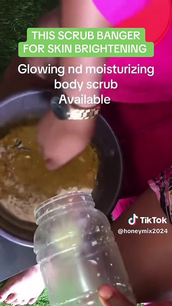 Best Scrub for Skin Brightening: Honey Mix 2024