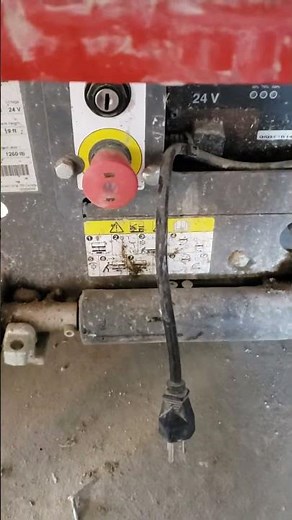 Scissor lift troubles.