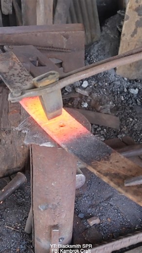 Making Kukri Knife From Leaf Spring. #diy | Kambrok craft