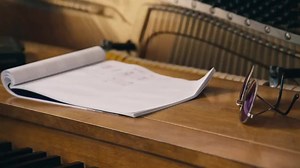 I realize now what a blessing it was to grow up in NYC… All of the people of the city, all our stories, all the ways we’re all connected. Music does that same thing; it breaks barriers and brings people together from all walks of life! #ilovemycity #ilovemusic #LiveInLevis #28000Days | Alicia Keys