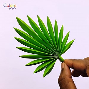Learn how to create beautiful paper leaves with this easy step-by-step DIY tutorial! 🌿 #craft #schoolprojects #papercrafts #diy | Colors Paper