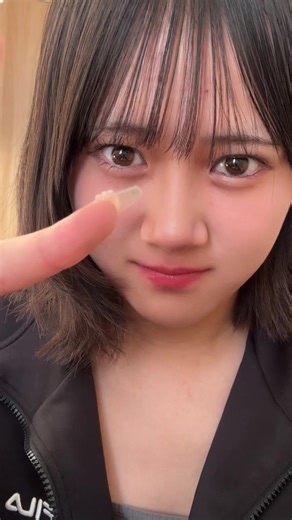 中学生向けメイク動画で魅力的なコスメ紹介