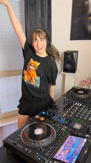 DJ Gabi on Instagram: "Today… NEW MIX 🎧🔥 It’s been a while since I dropped a proper tech house mix, so it’s time to fix that. It’s time to catch up… and drop a few really good ones 🔥 This weekend on my YouTube – a brand new long mix is coming 👀 Full energy. Full Gabsta vibes. From the first second to the last drop 💥🎧 And that’s not all… I’ve got 2 new melodic techno tracks with my own vocal dropping in the next 2–3 weeks 🎤🔥 My voice. My emotions. My sound. I hope you’ll stay with me on t