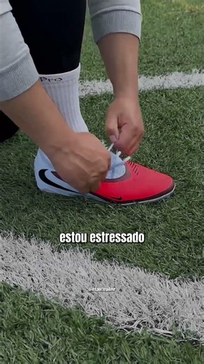 Nike Phantom 6 Academy soccer cleats