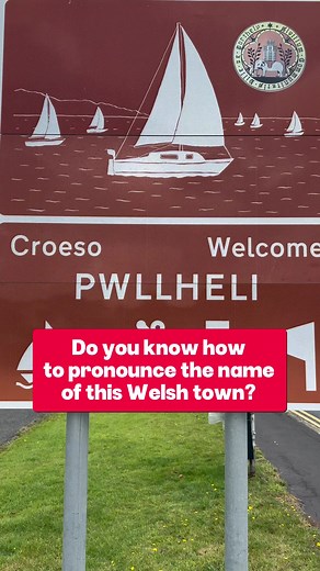 How to Pronounce Pwllheli in Welsh Language