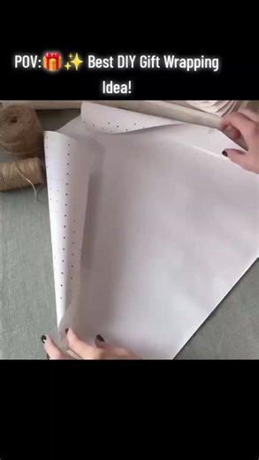💡 Make your gifts look amazing in seconds! Learn this super easy self-made wrapping hack to impress everyone 😎🎀You’ve been wrapping gifts the boring way 😱 #daily_lifehacks36o 💬 Comment me for more creative hacks!