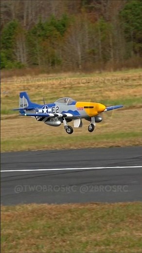 P-51D Mustang Last Second Gear Drop #aviation #rc #rcplane
