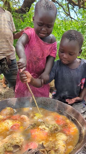 In your culture, what is the "must-have" dish that everyone gathers around? 🌍🍲 #usa