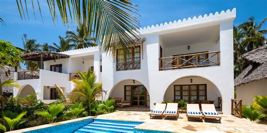 Questa villa con piscina è stupenda, ma costa come un'auto e il motivo è strano