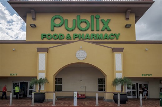 'Fugitive scammer' steals $120K from elderly Florida woman, sheriff says