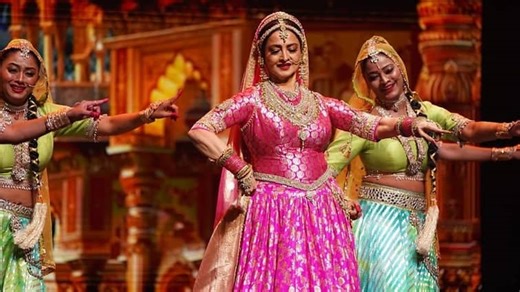 Rekha Mesmerises With Her Performance On 'Mughal-E-Azam' Song At IIFA 2024, Fans Call Her 'Ultimate Diva'