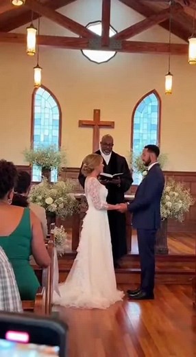 The bride started to soil herself at the wedding! #MicroDrama #Wedding #Chaos #CaughtOnCamera #wolink