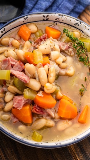 692K views · 9.5K reactions | Ham and Bean Souphttps://www.sipandfeast.com/ham-and-bean-soup/ | Sip and Feast | Facebook