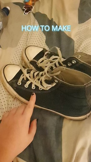 ☆HOW TO MAKE PAWPAD SHOES!☆ First tutorial! Hope it helps and you have fun! I'll be touching up these when I have the time. Took me about an hour. #therian #theriancraft #pawshoes #pawprintshoes #theriantutorial #cat #cosplay #otherkin
