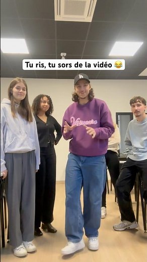 A fun game idea for friends 😂 . . . . . #humor #friends #funny #game #laugh