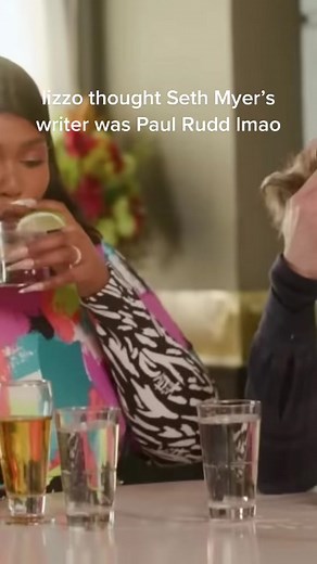 the reveal lmaooo #lizzo #sethmyers #sethmyersandlizzo