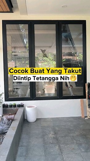 Kaca Film Rumah & Bangunan Vinallum on Instagram: "Bisa apa lagi nih? Bisa banyak manfaat lainnya 5 alasan rumah anda butuh Kaca Film: 1. Privacy untuk keluaga 2. Menghalangi panas dan silau matahari berlebih 3. UV & Infrared Rejection 4. Membuat ruangan jadi lebih adem 5. Penghematan penggunaan AC ✔️ Garansi 18 bulan ✔️ Include jasa pemasangan ✔️ Bisa pilih warna dan jenis tingkat kaca film sesuai keinginan anda Your Privacy, Our Priority! ✨ Dapatkan kaca film dengan harga terjangkau sekarang j