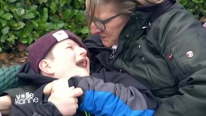 17K views · 78 reactions | Heute ist Tag der seltenen Krankheiten. Der elfjährige Jan leidet am Angelman Syndrome und wird nie selbstständig leben können. Für ihn, seine Eltern und seinen Bruder Tom eine große Herausforderung. Angelman Verein Schweiz Angelman Verein Österreich #TagderseltenenErkankungen #RareDiseaseDay | ZDF Volle Kanne | Facebook