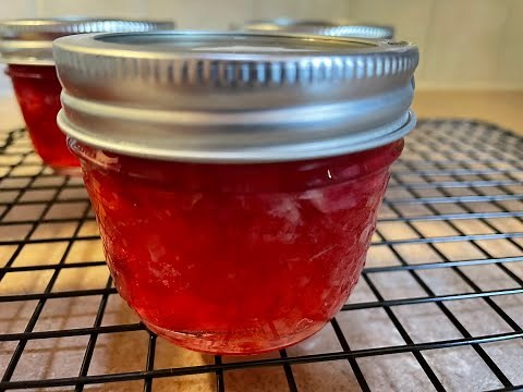 How to make wild rose petal jam