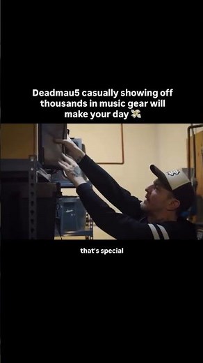 DEADMAU5 has GOLD in HIS BASEMENT! (Studio Tour)