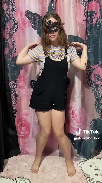 Zoey Style: Captivating Elf Cosplay Inspiration