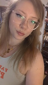 OOTD 🍑🌿 . . . #FYP #foryou #foryoupage #grwm #getreadywithme #grwmroutine #grwms #peace #love #hippie #ootd #ootds #ootdfashion #ootdinspo #ootdinspiration #peaches #ootdideas #camo #tanktop | Bridget Sawyer