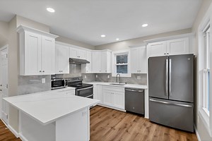 191B Boston Post Rd, East Lyme, CT 06333 - MLS 24102398 - Coldwell Banker