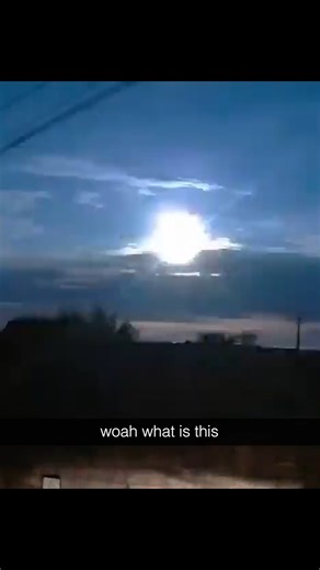 17K views · 37 reactions | This literally was just recorded in Japan WTF #aliens #aliensighting #skyfire #fireball #ebaumsworld original video courtesy of @marubatu7 | eBaum's World | Facebook