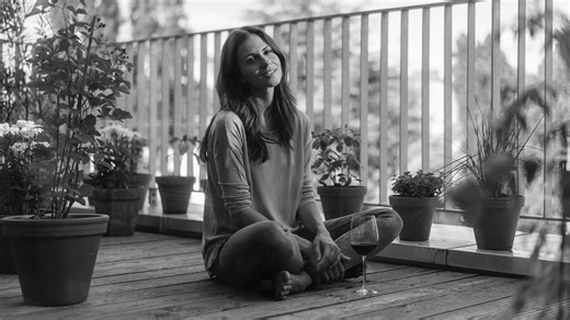 7 Health Benefits of Sitting on the Ground