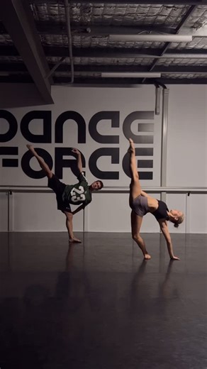 josh williams on Instagram: "butterfly effect 曆 chore: @joshuawilliams.s dancers: @kalani_peters & @joshuawilliams.s studio: @danceforce artist: @siennaspiro"