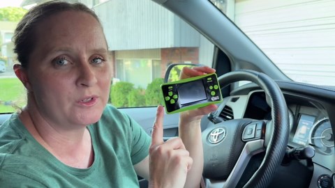 Handheld Game for Kids Ages 4-10, 2025 Upgraded, 142 Classic Mini Games, TV Output, 2.5" LCD Screen, Portable Arcade System, Birthday for Children-Blue