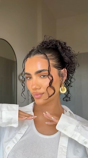 Luisa Villafane | curly short hair style perfection @aveda #avedapartner Products used: Aveda Be Curly Advanced Curl Enhancer Cream Aveda Be Curly Advanced... | Instagram