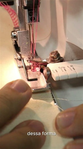 Acabamento em quinas com a overlock 7933D