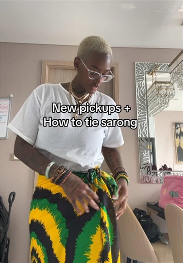 Creative Ways to Use & Tie a Sarong