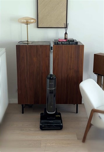 Advertising | If you know me well enough, you know that I am quite clumsy! Countless cups of coffee have been spilled on the floor. Also, I am lazy and I don’t always feel like setting up the mop to quickly clean the area. That’s where Dreame H15 Pro Heat Wet and Dry Vacuum comes handy! Experience effortless deep cleaning with Dreame’s first hot water floor cleaning vacuum with: 185°F* Real Hot Water Achieves a True Clean H15 Pro Heat uses real hot water and a specialized oil cleaning solution t