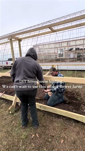 DIY cattle panel hoop house! We can’t wait to use it on our flower farm! #flowerfarm #diy #hoophouse