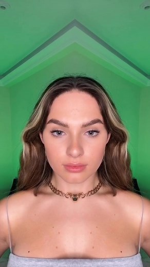 THANK GOD MAKE FACE ISN’T SYMMETRICAL HAHHAHAH 😂