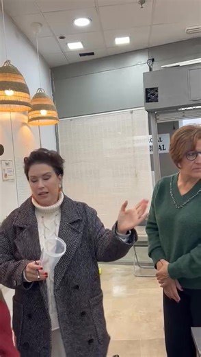 5.8K views · 18 reactions | Esperanza es una chica que decidió...