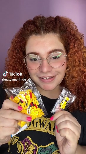 Montagem do LEGO do Pikachu: Passo a Passo