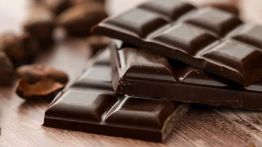 What's The Difference Between Regular Chocolate And Baking Chocolate?