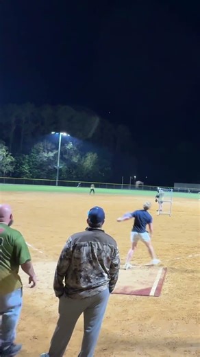 3 run bomb! #baseball #easton #softball #swing #usssaslowpitch #nuked #balllife