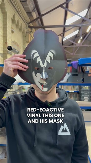 Some Records Come With Posters, Kiss Records Come With…?👀 #atlasrecordsuk #kissband