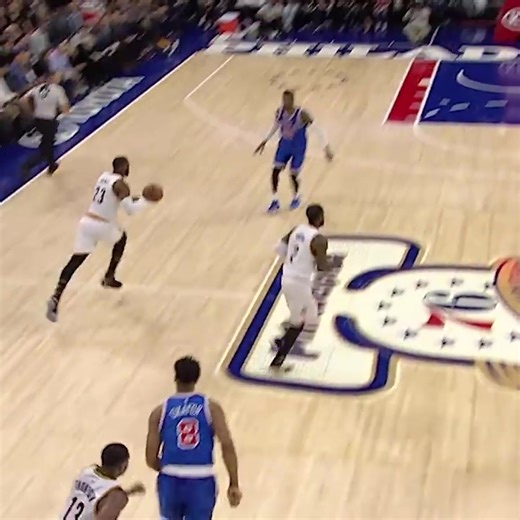 #OnThisDay in 2016: LeBron James scored 25 points in a win against the Philadelphia 76ers and passed Hakeem Olajuwon for 10th on the NBA’s all-time scoring list. 📈 #LeBronJames #NBAHistory | NBA