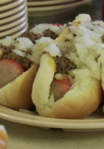 Bizarre Foods America S02:E16 - Rhode Island
