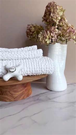 🧺 Waffle toweling is back in the shop, freshly sewn and soft as ever! Each piece is made in small batches, ready to wrap up in daily rituals or gift to the spa lover in your life. Thoughtful, textural, and made to be treasured. 🛒 Direct link in bio to the online shop! #amphitritestudio #madeinsmallbatches #makersmovement #homespa #waffletowel #greatgift | Amphitrite Linens