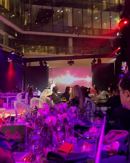 Emanne Beasha / 24th October 2021, singing "Quello Che Farò", at the Arab Fashion Icon Awards /