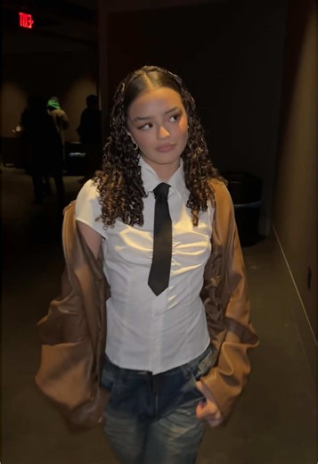 spent the night with giveon #giveon #concert #giveonconcert #curlyhair #curly